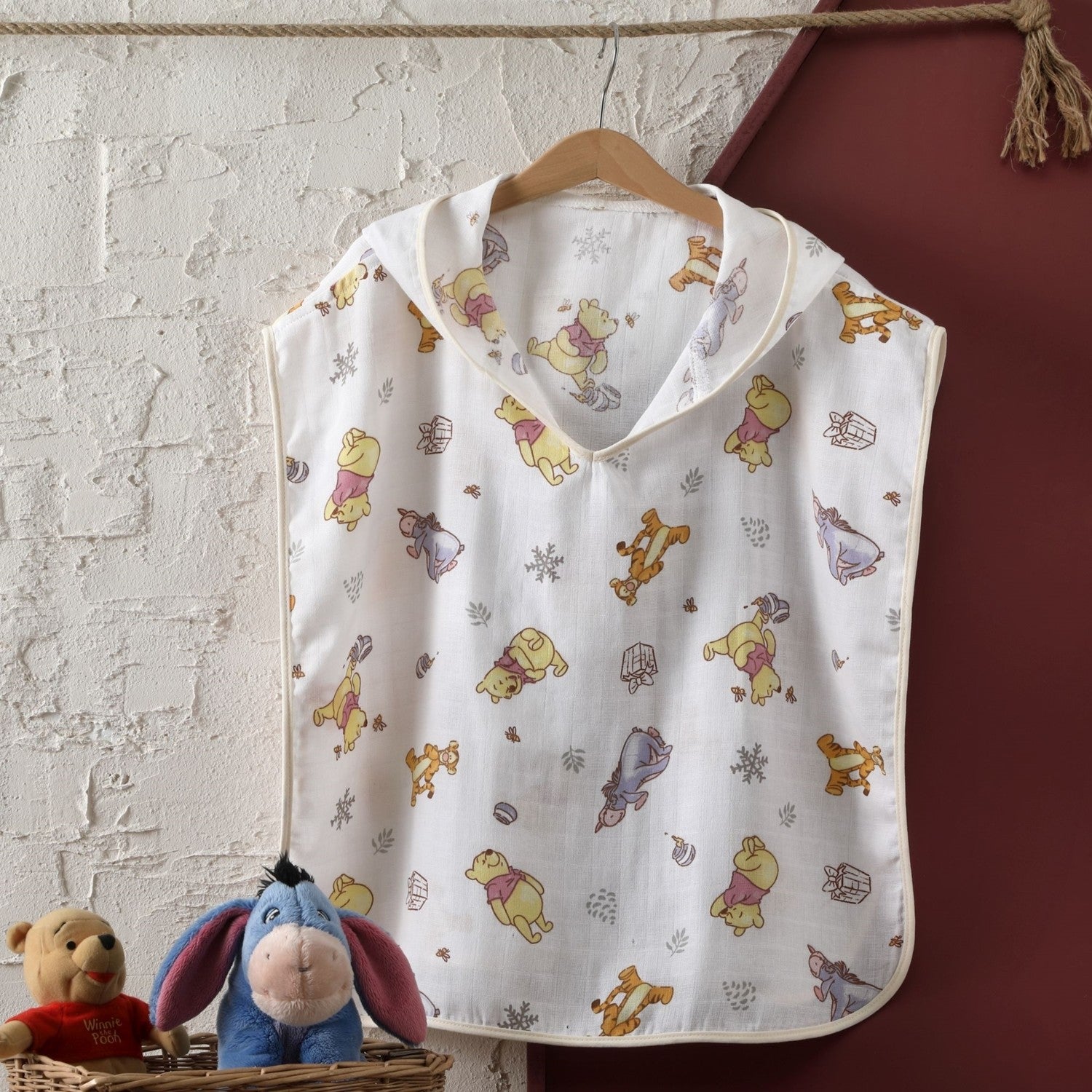Crown Licensed Disney Winnie the Poncho Cotton 60x120 cm Muslin Poncho - MALLTURK