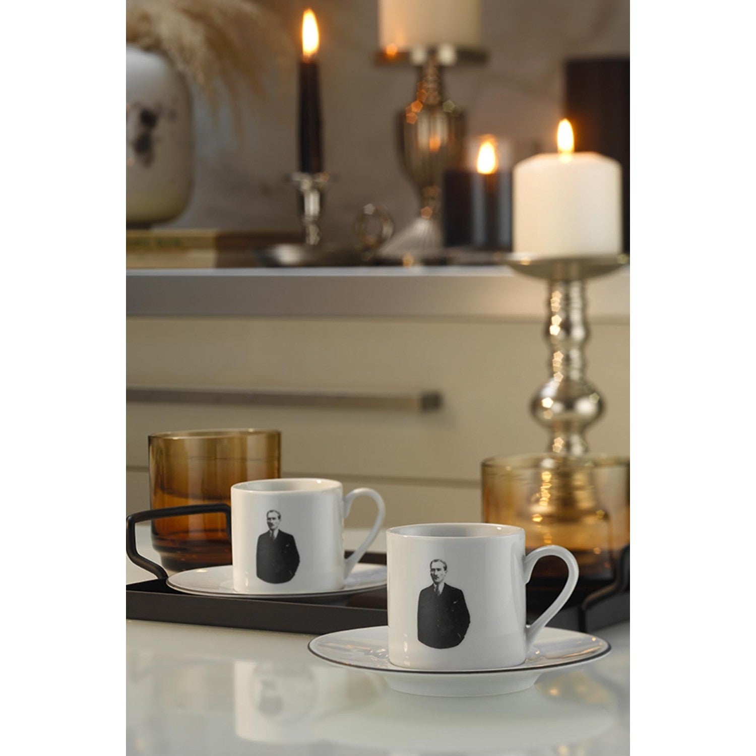Kütahya Porselen Atatürk 4-Piece Turkish Coffee Cup Set for 2
