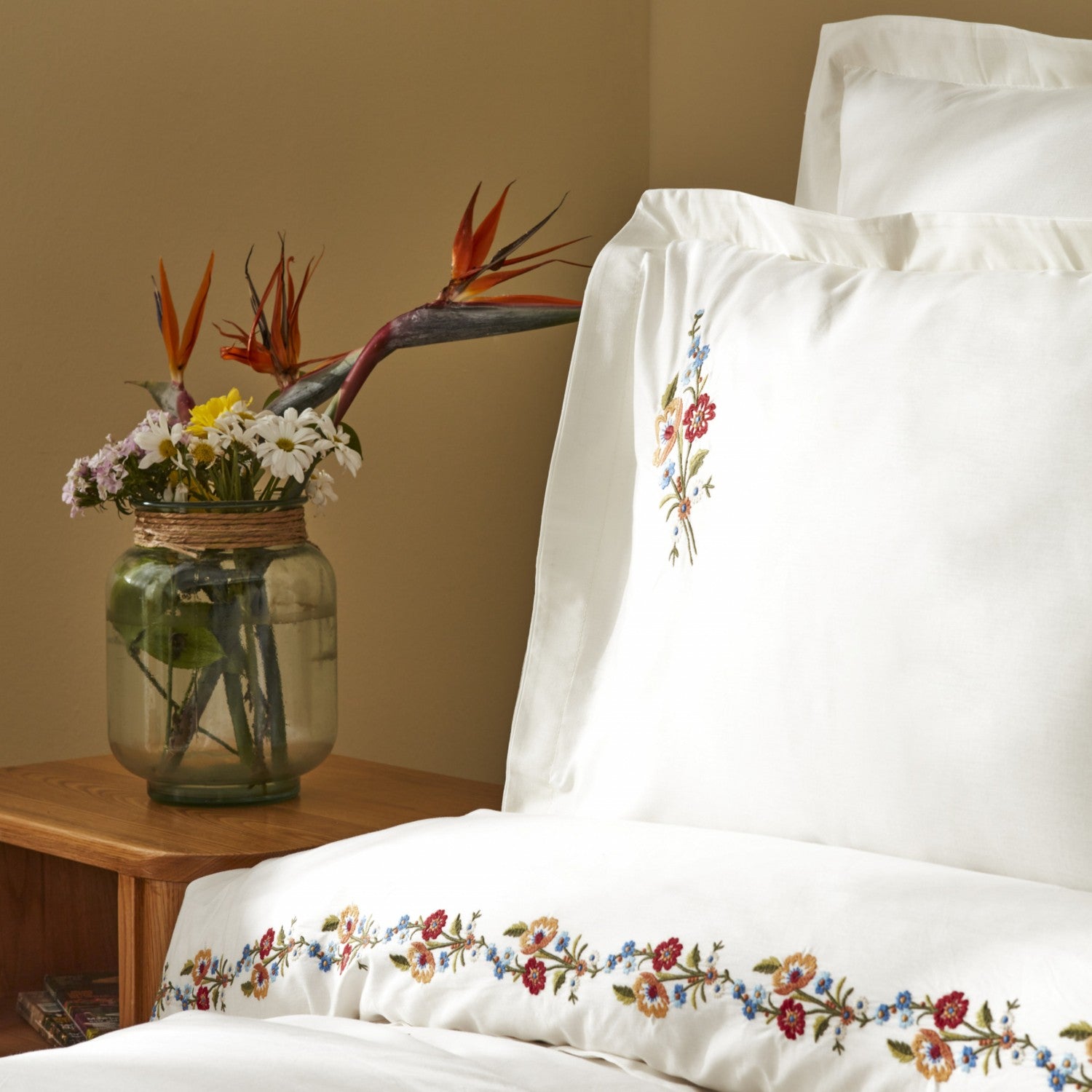 Karaca Home Blanca %100 Cotton Double Embroidered Duvet Cover Set White - MALLTURK