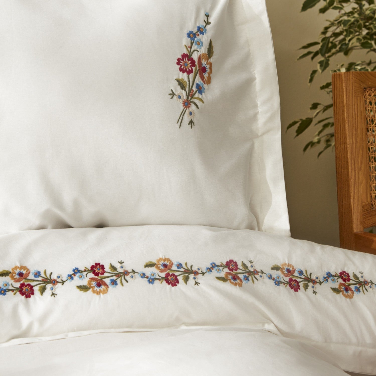Karaca Home Blanca %100 Cotton Double Embroidered Duvet Cover Set White - MALLTURK