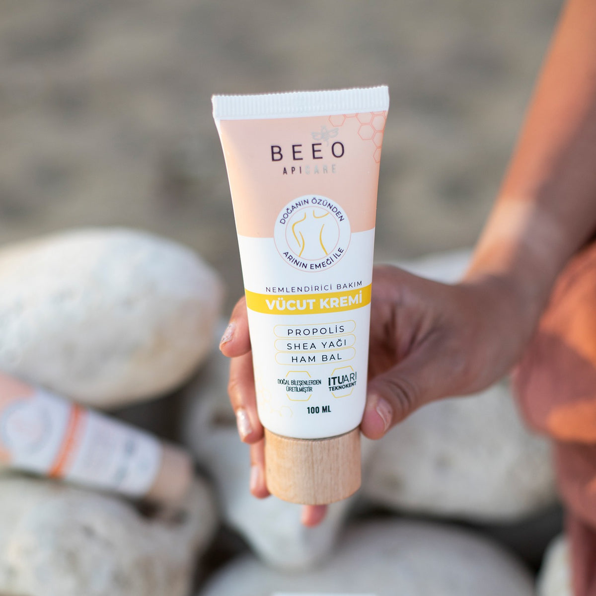 BEE'O Apicare Body Cream 100 ml Propolis and Shea Butter with Intensive Moisturizing - MALLTURK