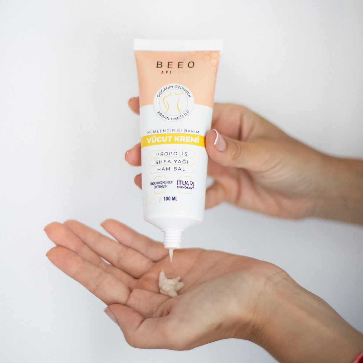 BEE'O Apicare Body Cream 100 ml Propolis and Shea Butter with Intensive Moisturizing - MALLTURK