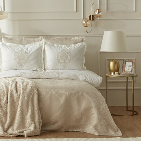 Karaca Home Tuğba Double 8-Piece Embroidered Plain Pattern Gold Color Bridal Set 200x220 cm - MALLTURK