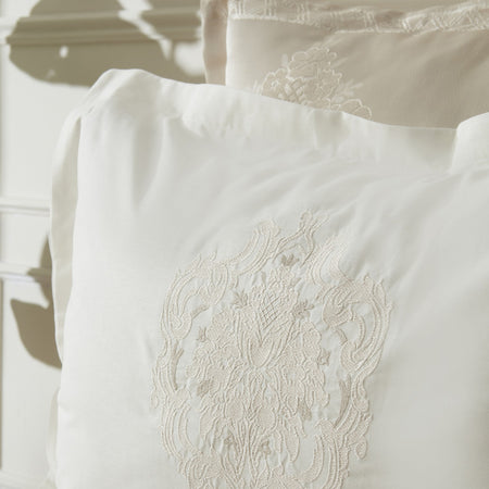 Karaca Home Tuğba Double 8-Piece Embroidered Plain Pattern Gold Color Bridal Set 200x220 cm - MALLTURK