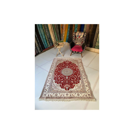 Sirvan Hali Hand-Woven Silk Rug 122 x 176 cm - MALLTURK