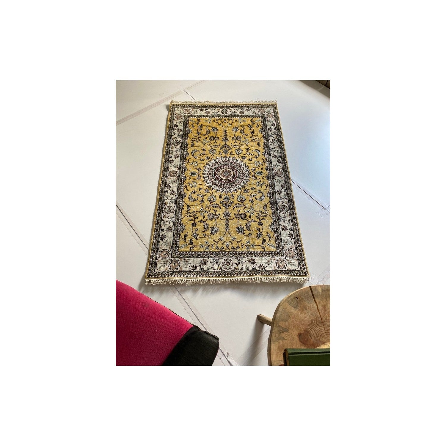 Sirvan Hali Hand-Woven Silk Rug 94 x 150 cm - MALLTURK