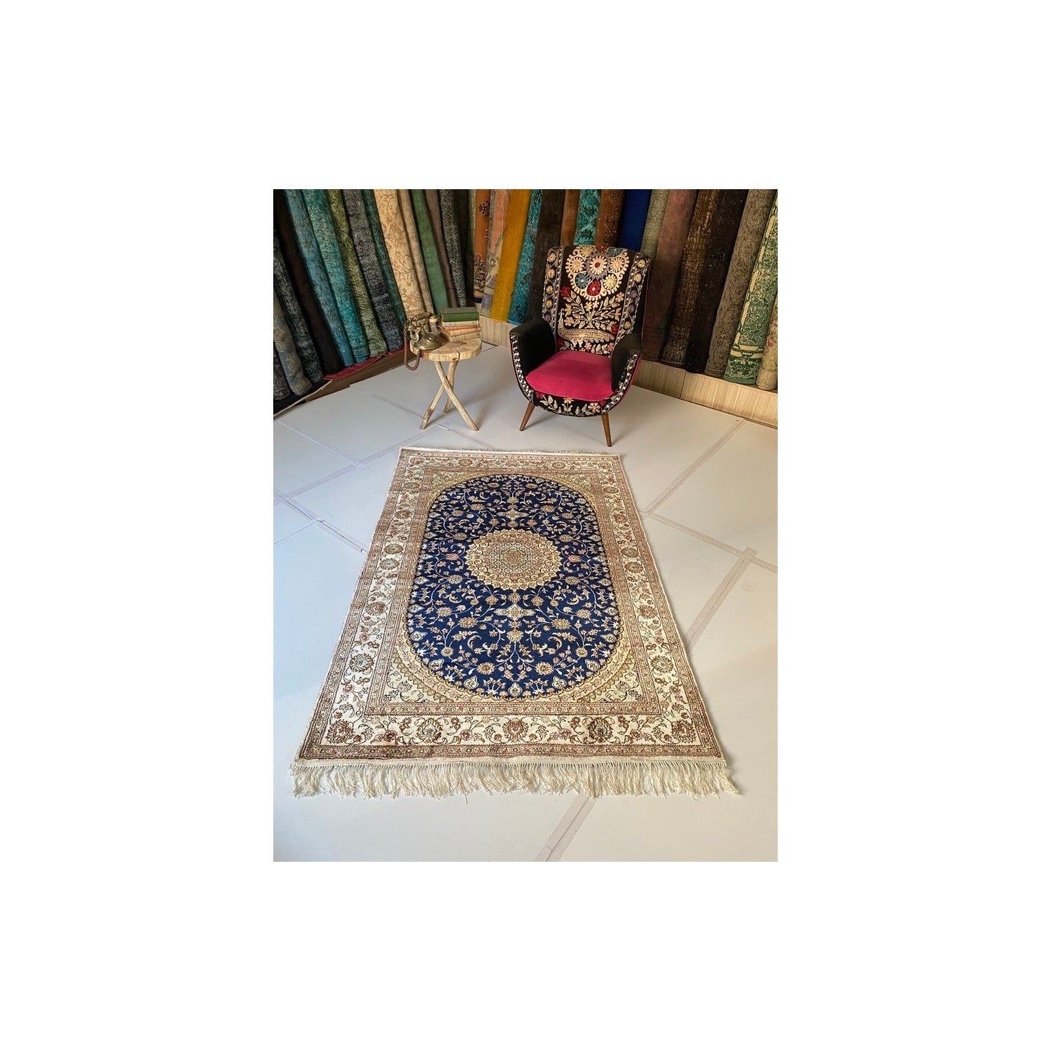 Sirvan Hali Hand-Woven Silk Rug 123 x 178 cm - MALLTURK
