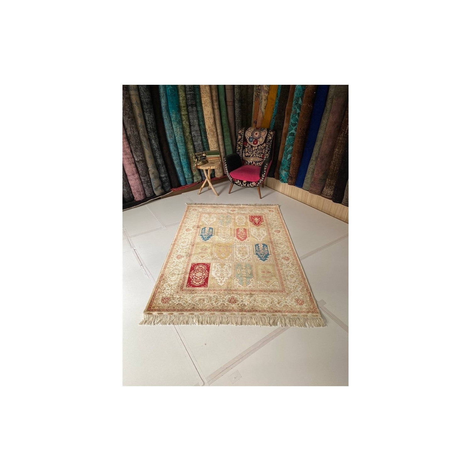 Sirvan Hali Hand-Woven Silk Rug 138 x 192 cm - MALLTURK