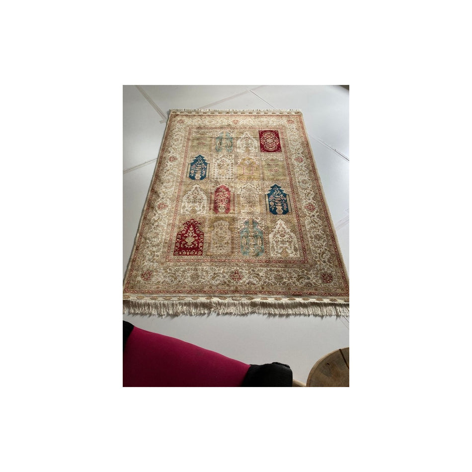 Sirvan Hali Hand-Woven Silk Rug 138 x 192 cm - MALLTURK
