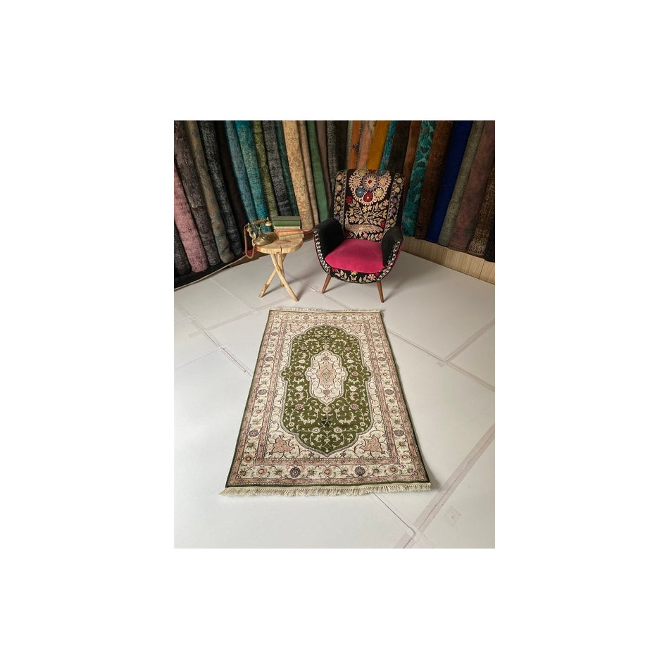 Sirvan Hali Hand-Woven Silk Rug 93 x 150 cm - MALLTURK