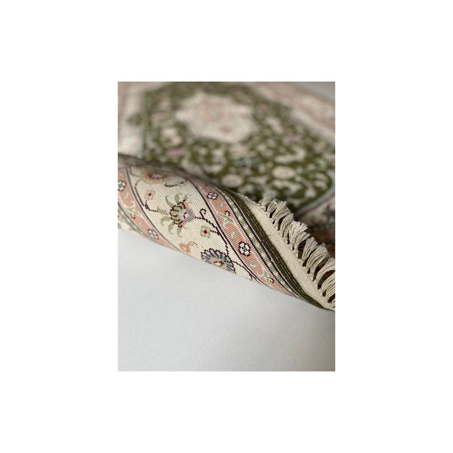 Sirvan Hali Hand-Woven Silk Rug 93 x 150 cm - MALLTURK