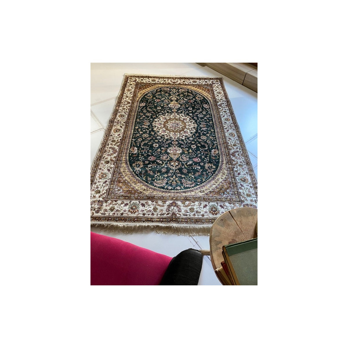 Sirvan Hali Hand-Woven Silk Rug 155 x 237 cm - MALLTURK