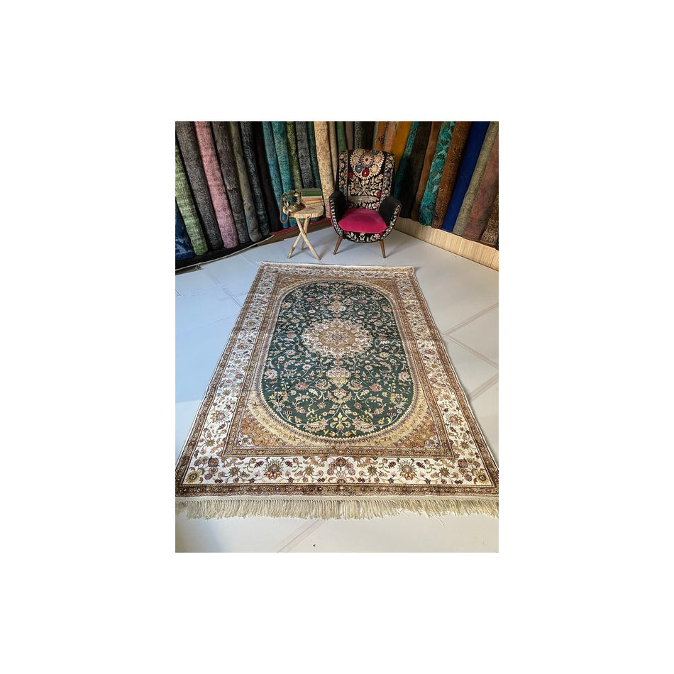 Sirvan Hali Hand-Woven Silk Rug 155 x 237 cm - MALLTURK