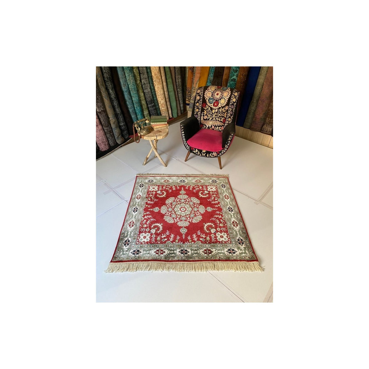 Sirvan Hali Hand-Woven Silk Rug 120 x 122 cm - MALLTURK