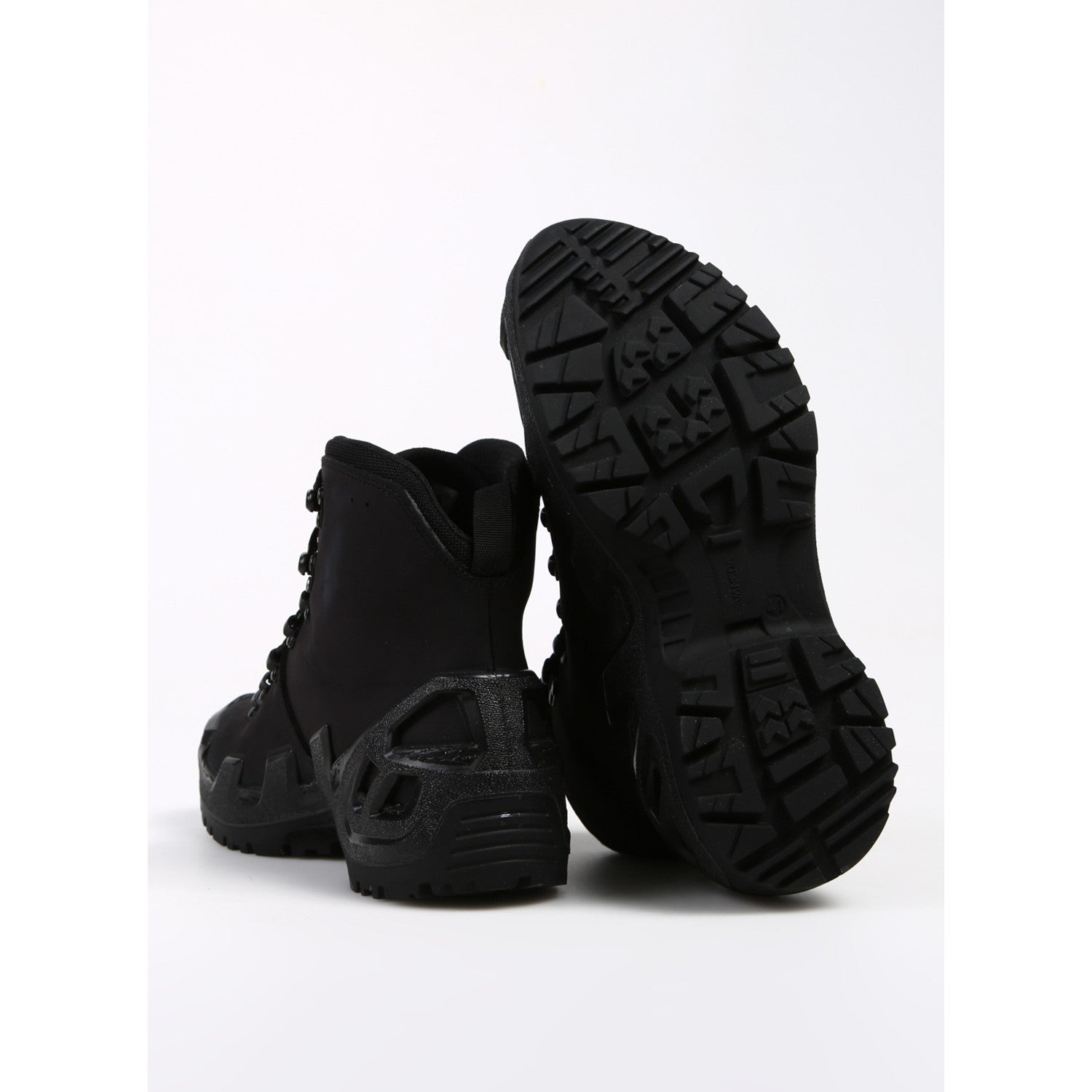 Vaneda Black Men's Outdoor Boot 1240_V-CLUTCH Pro Mid - MALLTURK