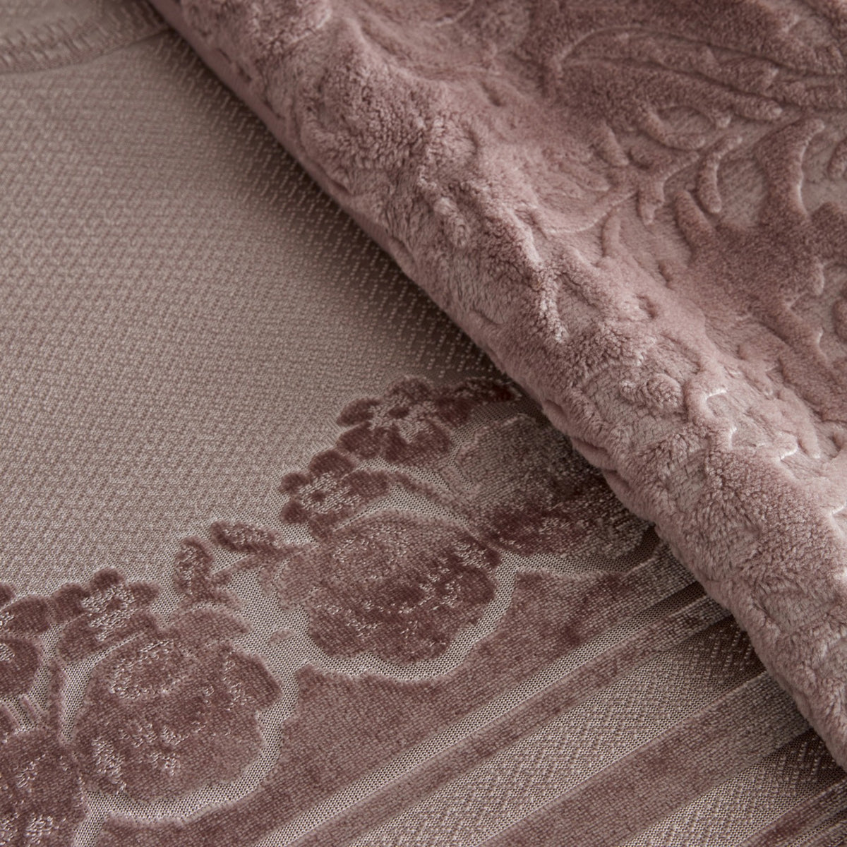 Karaca Home Valeria Queen 8-Piece Bridal Set, Rose Pink - MALLTURK
