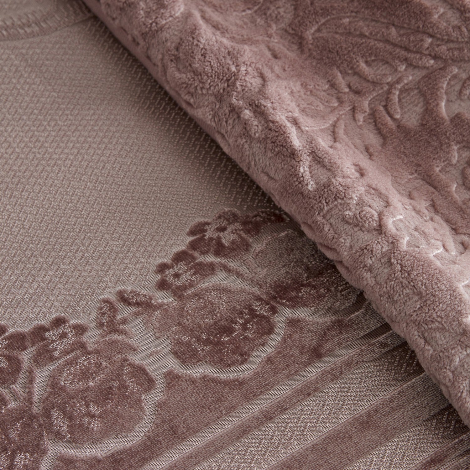 Karaca Home Valeria Queen 8-Piece Bridal Set, Rose Pink - MALLTURK