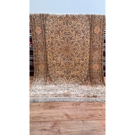 Turkmen Rug Cashmere Silk Halis 120 x 187 cm - MALLTURK