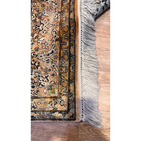 Turkmen Rug Cashmere Silk Halis 120 x 187 cm - MALLTURK