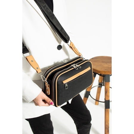 Just Polo Women's Shoulder Bag Color Black - Tan - MALLTURK