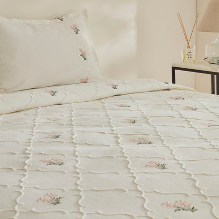 Karaca Home Myra Floral Embroidered Double Bedspread, Ecru - MALLTURK