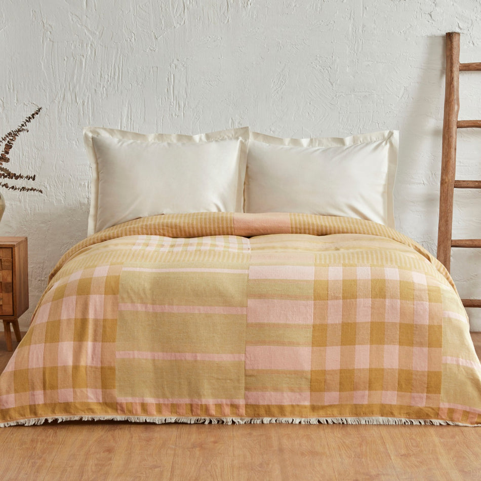 Karaca Home Striped 100% Cotton Double Muslin Quilted Blanket, Baby Pink - MALLTURK