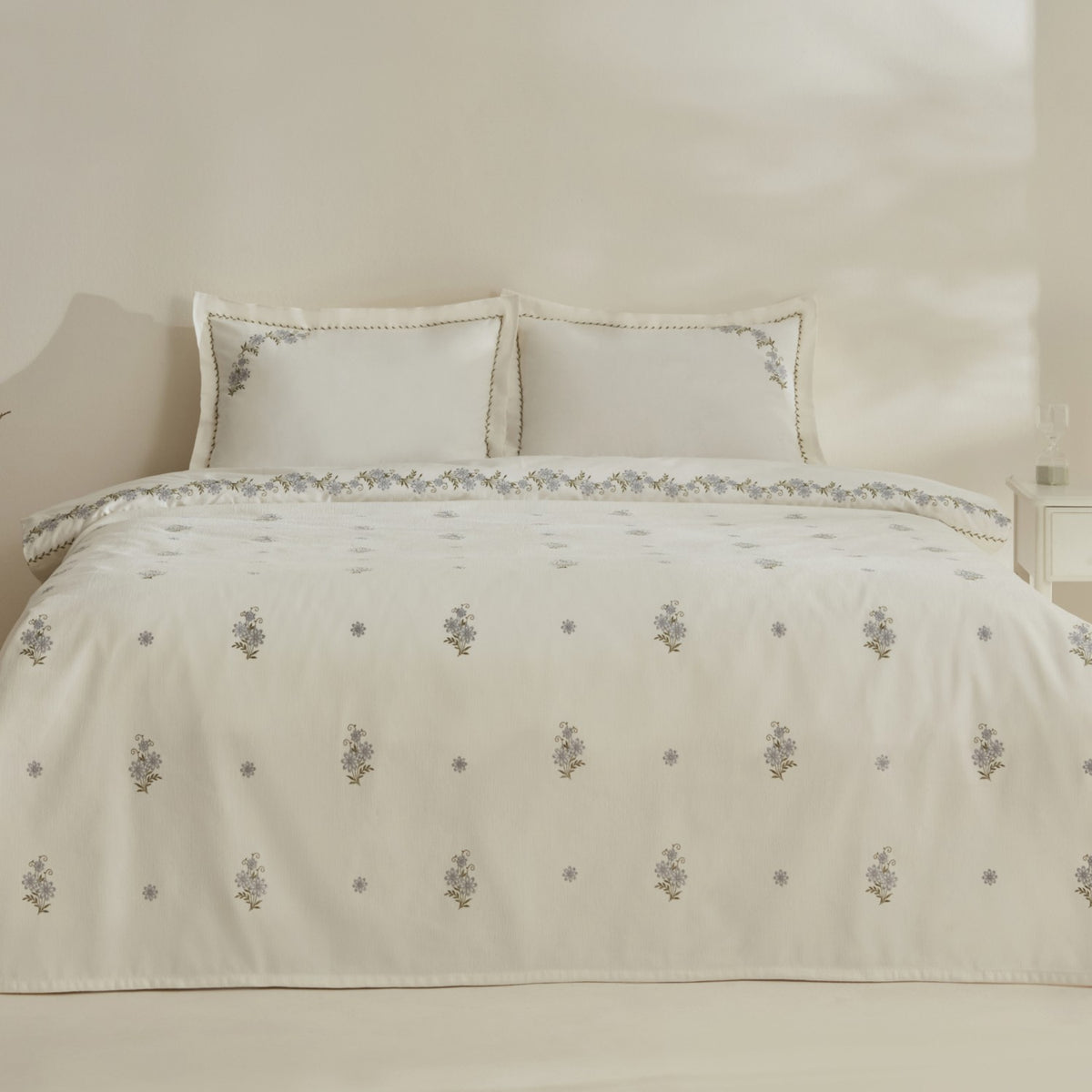 Karaca Home Vanes Double Embroidered Duvet Cover and Pique Set Blue - MALLTURK