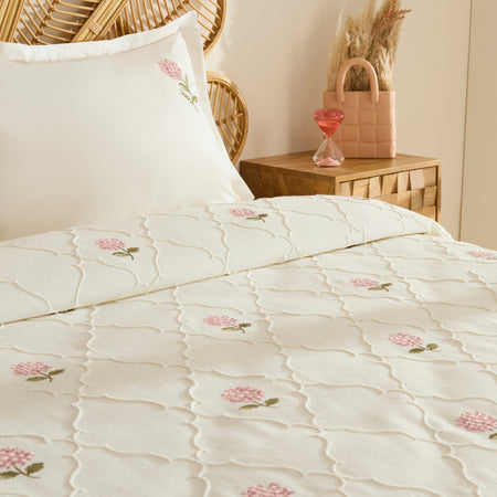 Karaca Home Hilary Flower Embroidered Double Bedspread/Quilt Set, Powder Pink - MALLTURK