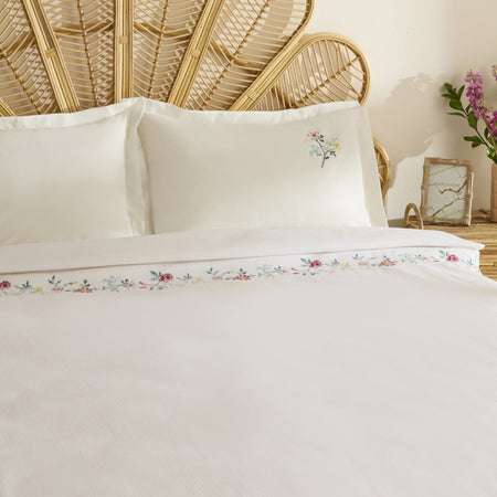 Karaca Home Liana Floral Embroidered 100% Cotton Double Bed Quilt Set White - MALLTURK