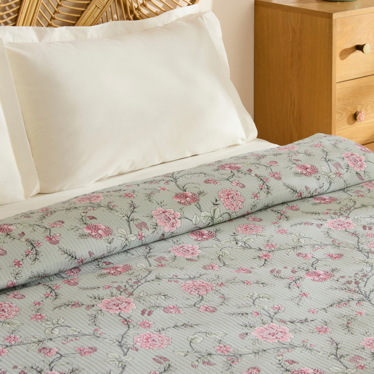 Karaca Home Nymira Cotton Double Single Quilted Bedspread Mint - MALLTURK