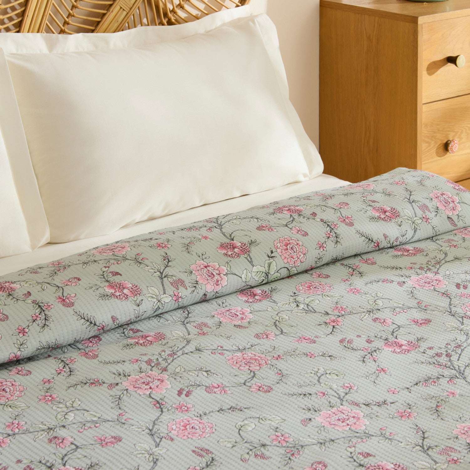 Karaca Home Nymira Cotton Double Single Quilted Bedspread Mint - MALLTURK