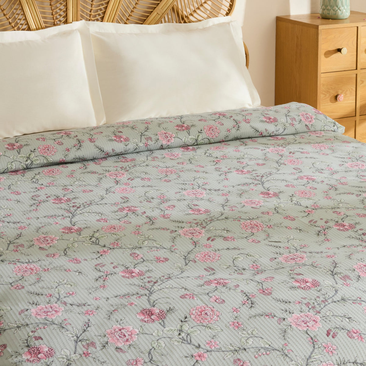 Karaca Home Nymira Cotton Double Single Quilted Bedspread Mint - MALLTURK