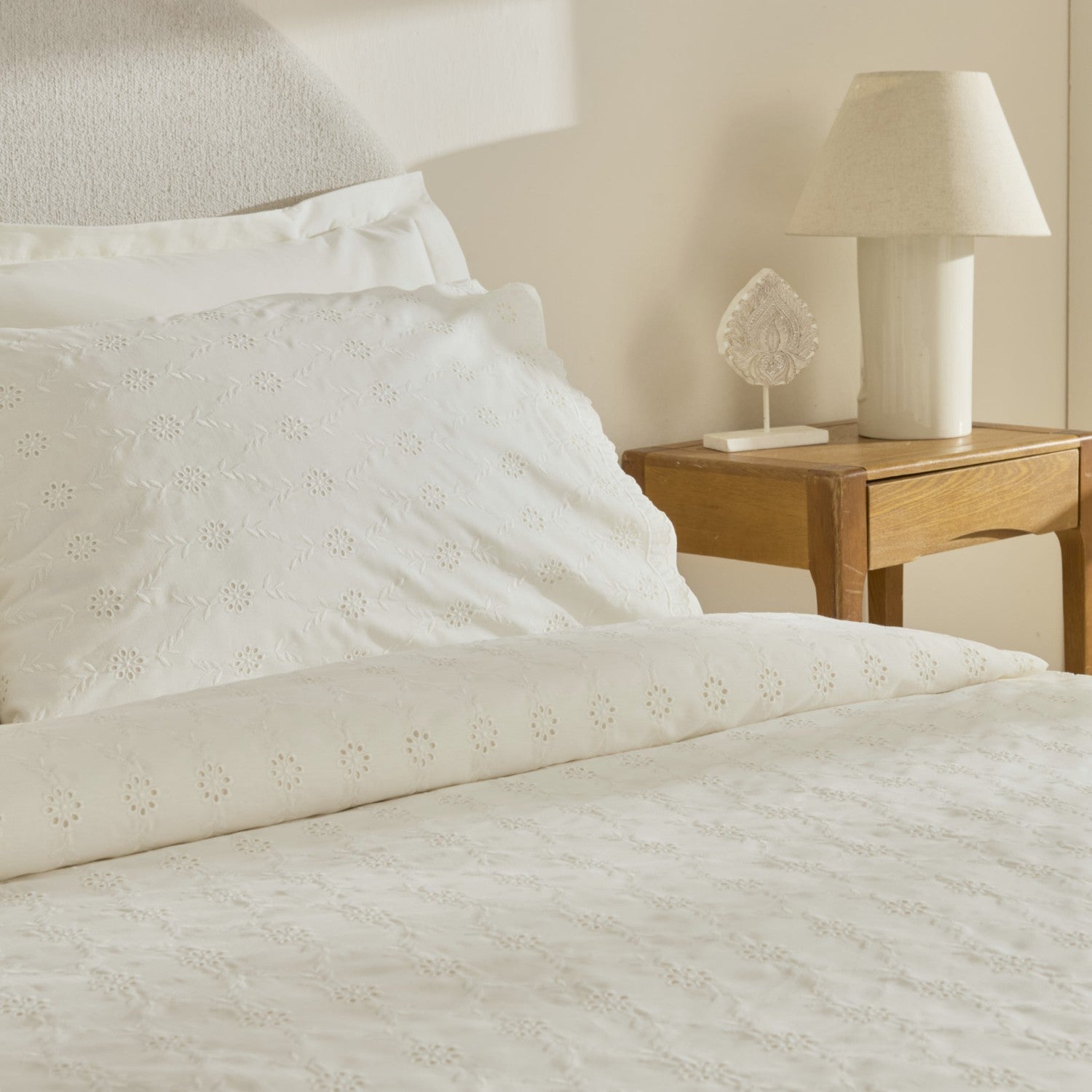 Karaca Home Vivien Embroidered %100 Cotton Double Duvet Cover Set Ecru - MALLTURK