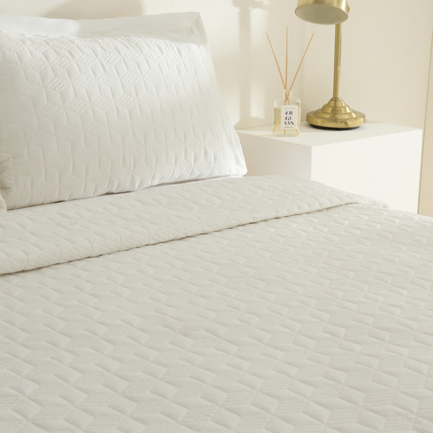 Karaca Home Liora Double Bedspread White - MALLTURK