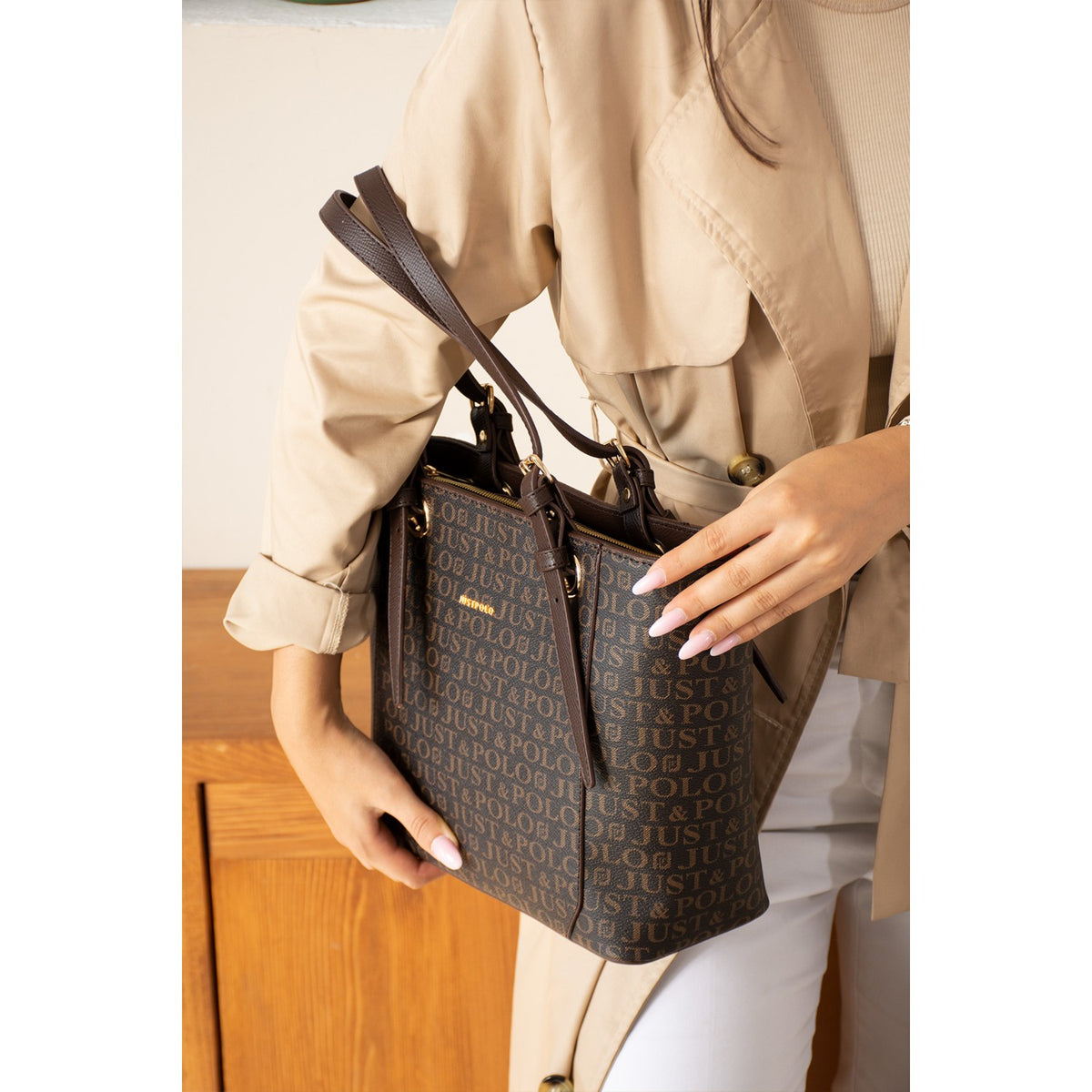 Just Polo Brown Premium Women's Hand and Shoulder Bag, New Season. Dimensions: Height: 25 cm, Width: 35 cm. Brown-70304 - MALLTURK
