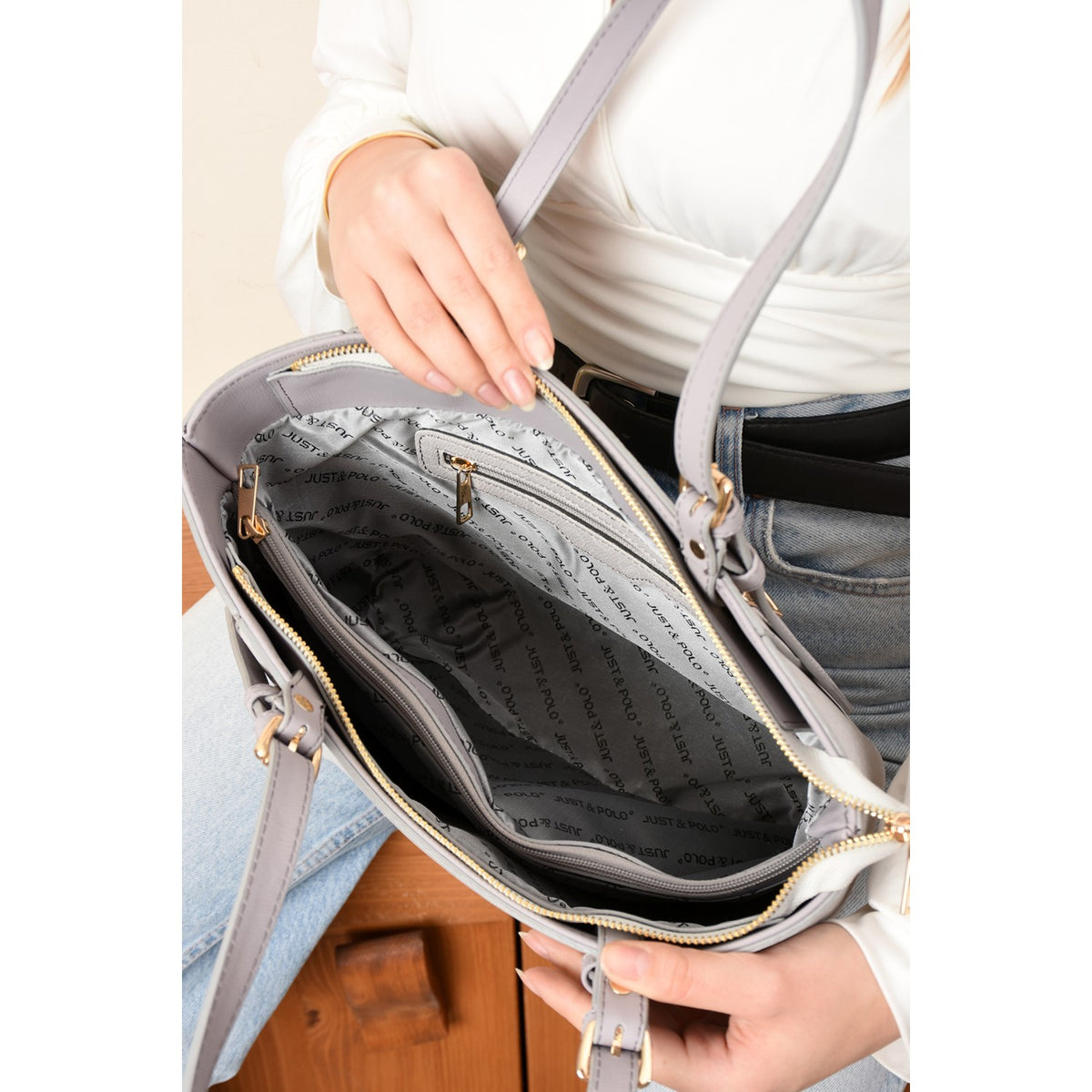 Just Polo Brown Premium Women's Hand and Shoulder Bag, New Season. Dimensions: Height: 25 cm, Width: 35 cm. Gray - MALLTURK