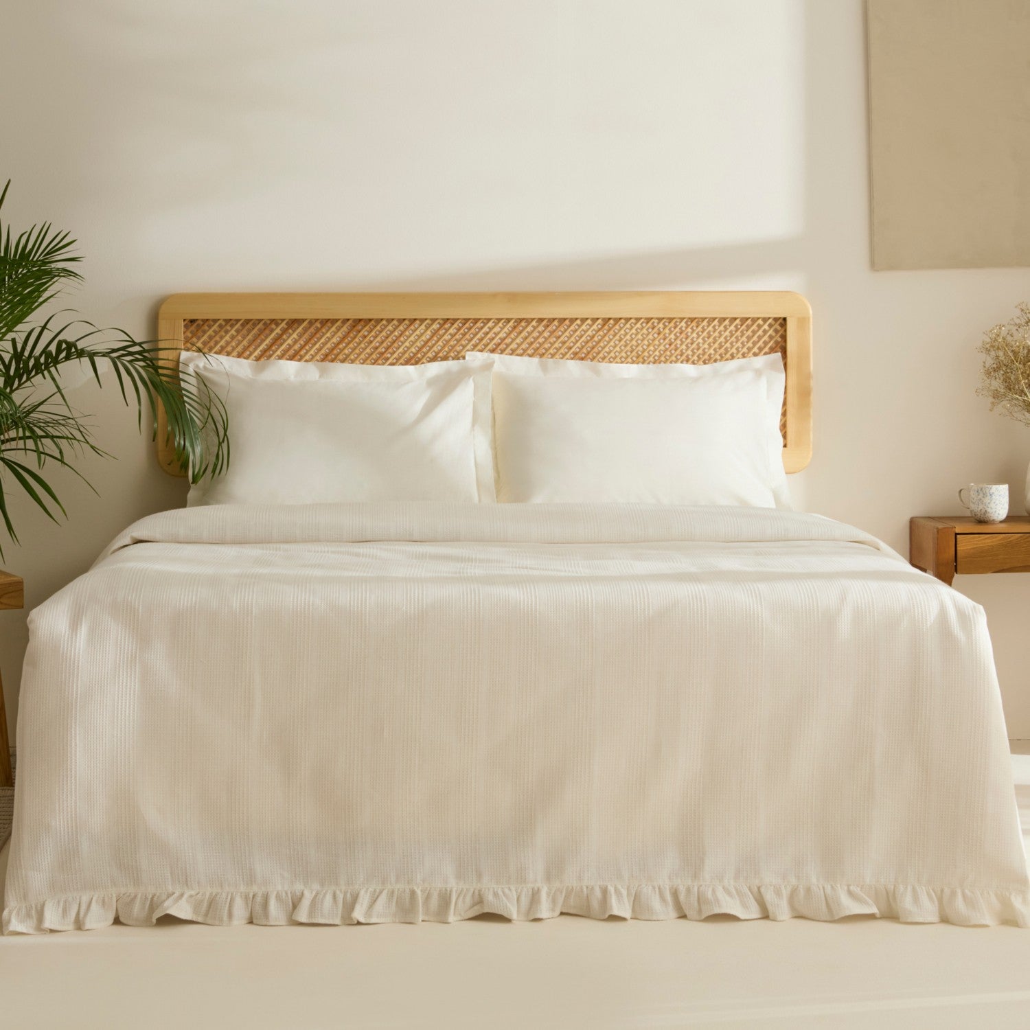 Karaca Home Maye 100% Cotton Ruffled Single Quilted Blanket White - MALLTURK