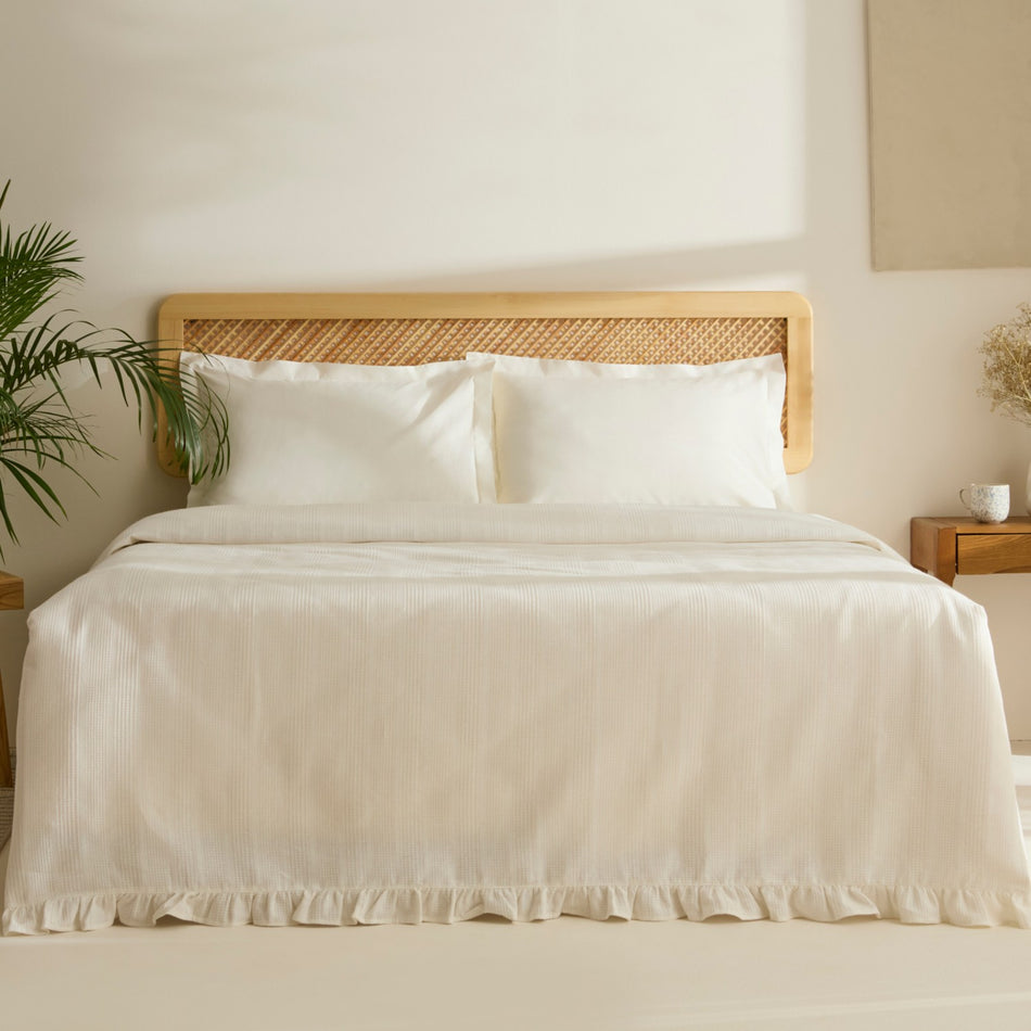 Karaca Home Maye 100% Cotton Ruffled Single Quilted Blanket White - MALLTURK
