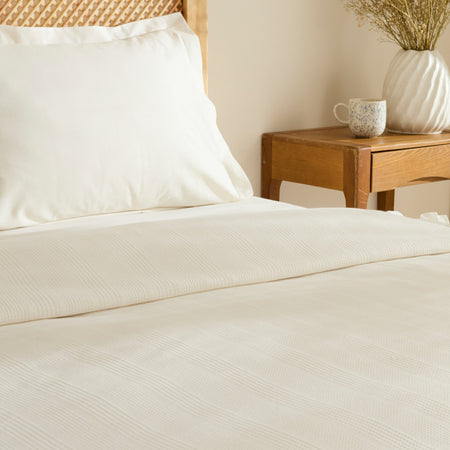 Karaca Home Maye 100% Cotton Ruffled Single Quilted Blanket White - MALLTURK