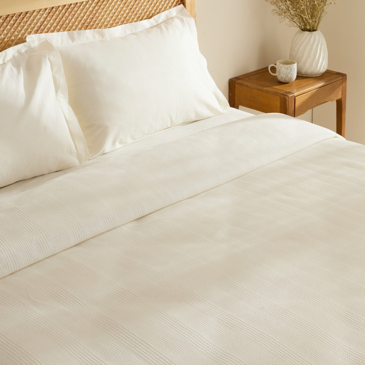 Karaca Home Maye 100% Cotton Ruffled Single Quilted Blanket White - MALLTURK