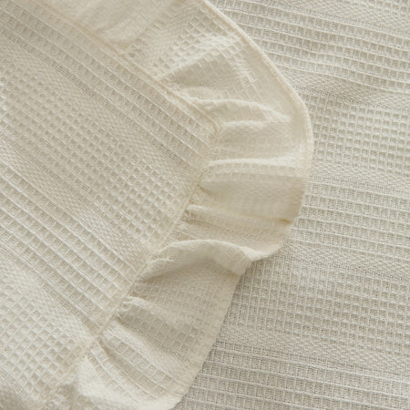 Karaca Home Maye 100% Cotton Ruffled Single Quilted Blanket White - MALLTURK