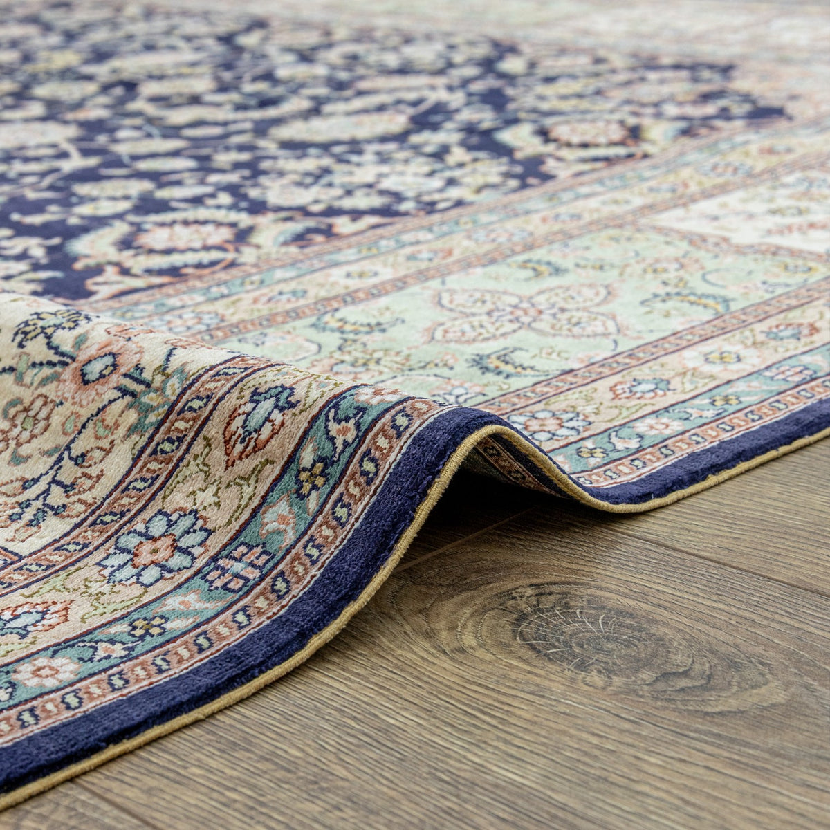 Soho Antiq Sandine Medallion Pattern Silk Rug 184X268 cm - MALLTURK