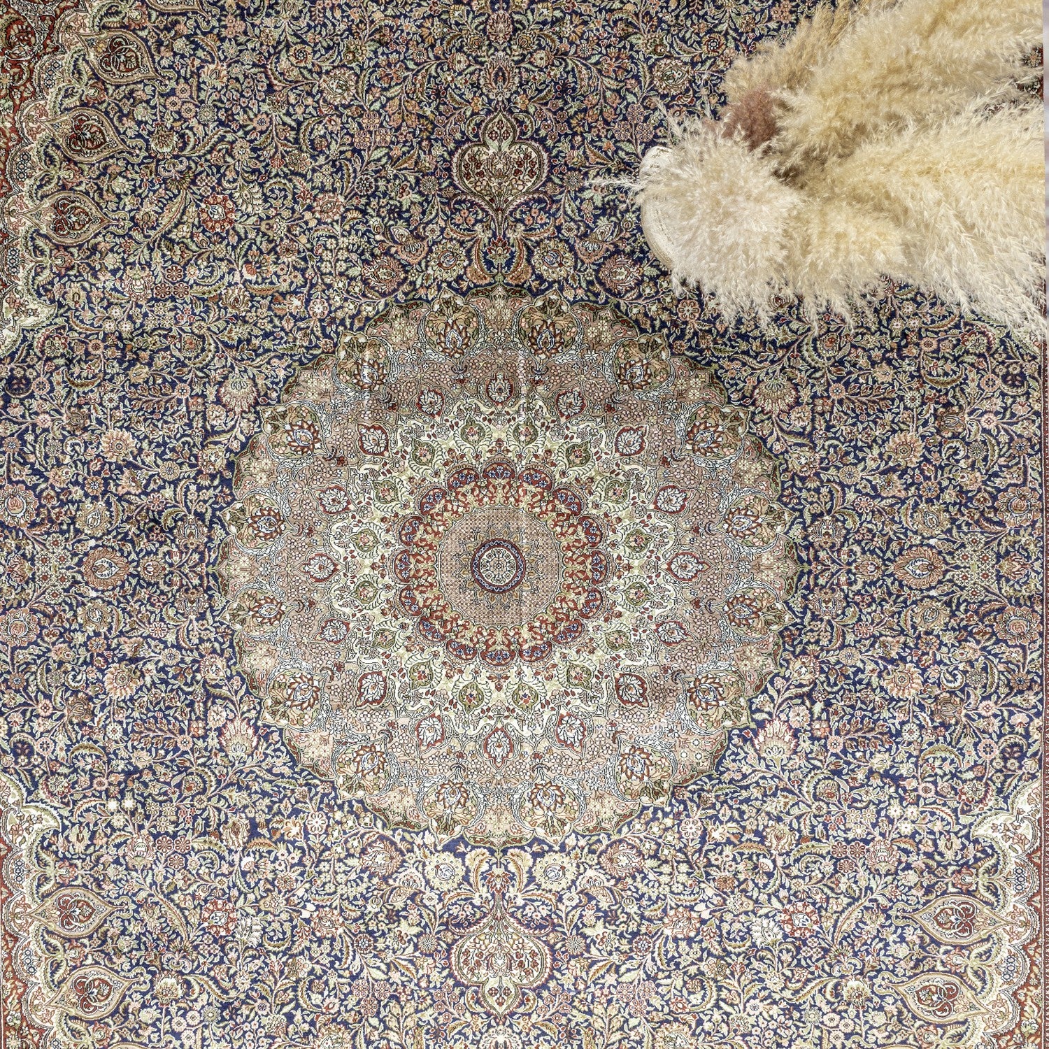Soho Antiq Varamin Medallion Pattern Silk Rug 305X414 cm - MALLTURK