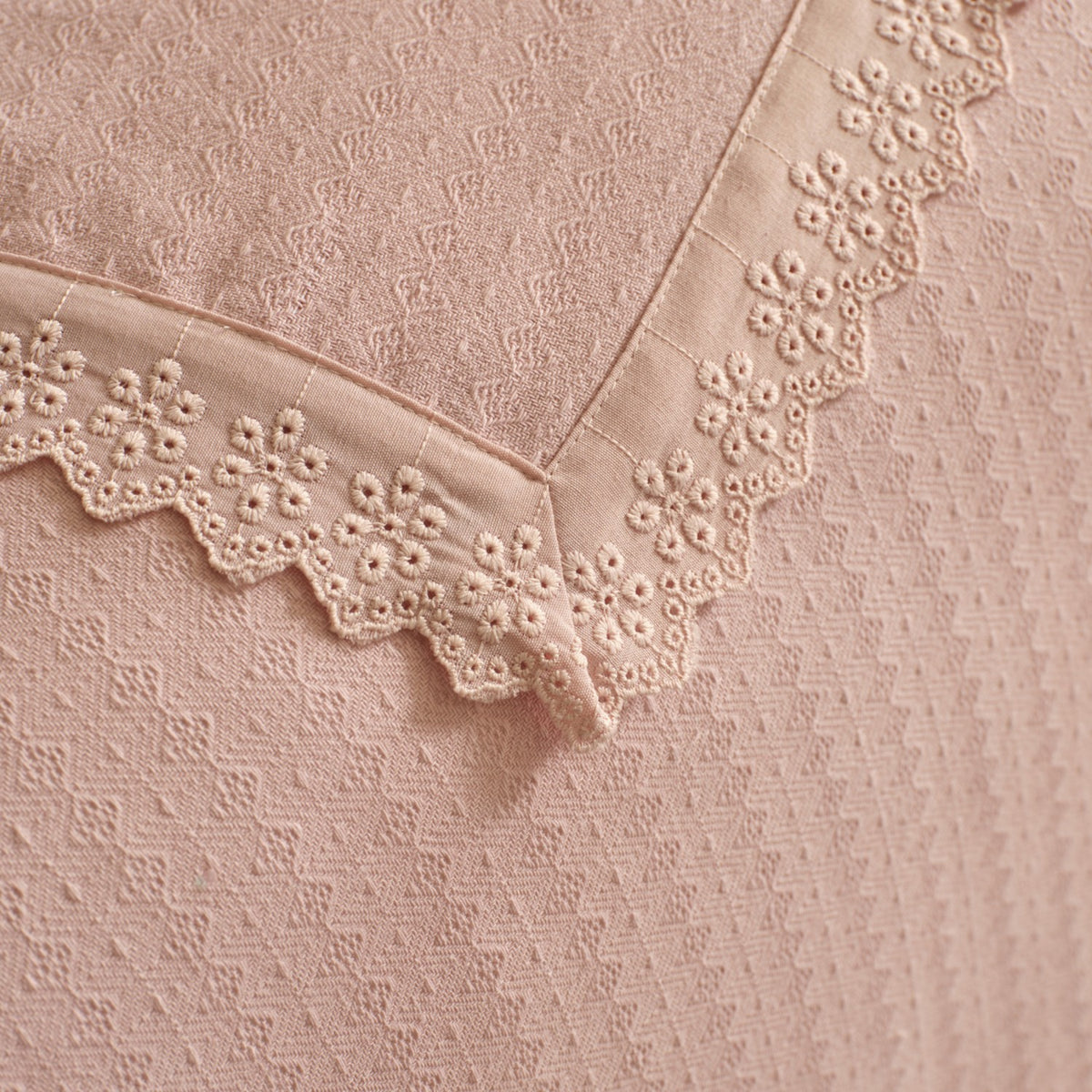 Karaca Home Lessie 100% Cotton Double Bedspread with Lace Trim, Single Quilt, Powder Pink - MALLTURK