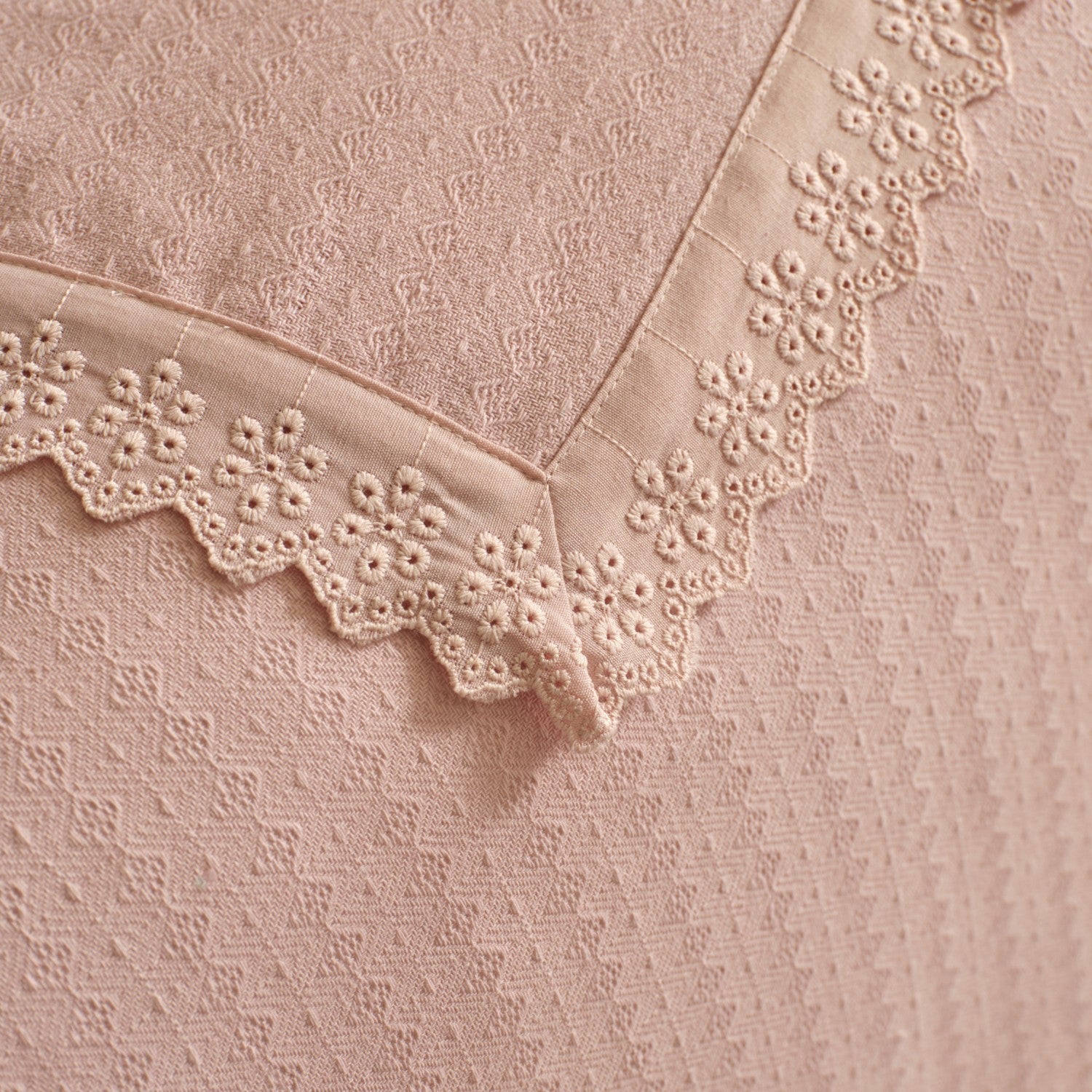 Karaca Home Lessie 100% Cotton Double Bedspread with Lace Trim, Single Quilt, Powder Pink - MALLTURK