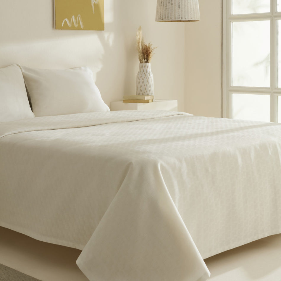 Karaca Home Sarra Britli Bamboo Double Bed Quilted Bedding Set, Ecru - MALLTURK