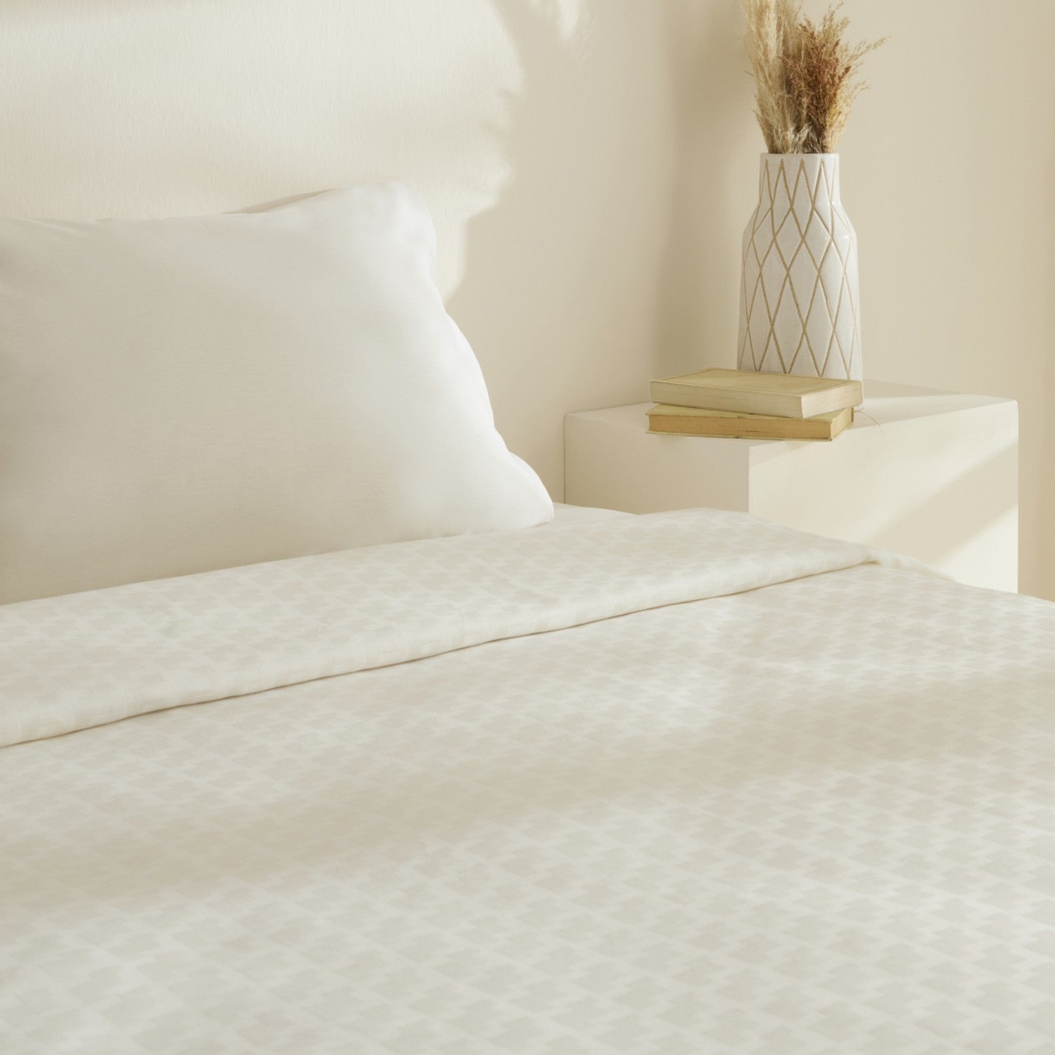 Karaca Home Sarra Britli Bamboo Double Bed Quilted Bedding Set, Ecru - MALLTURK