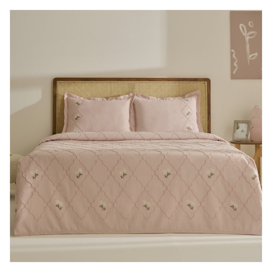 Karaca Home Myra Double Floral Bedspread Powder Pink - MALLTURK
