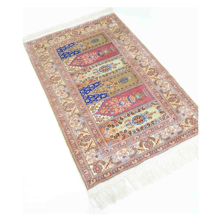 Kilim Co. Pure Silk Hand-Woven Mihrab Family Prayer Rug Kayseri Rug 72X109 cm - MALLTURK