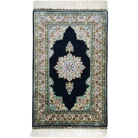 Kilim Co. Pure Silk Hand-Woven Black Medallion Pattern Kayseri Rug 68X104 cm - MALLTURK